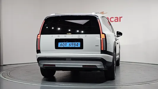 Hyundai 9 AWD 2025 4