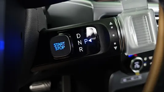Hyundai 9 AWD 2025 9