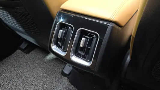 Kia 4 2.2 2WD 2020 30