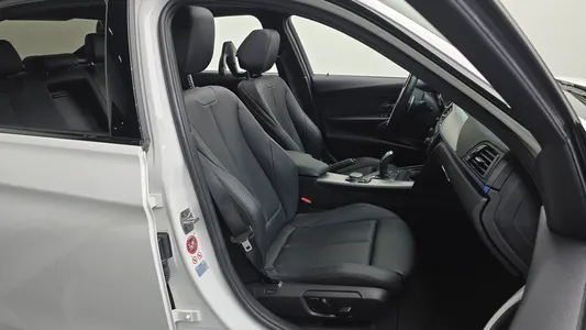 BMW 3 Series (F30) 320d M 2015 11