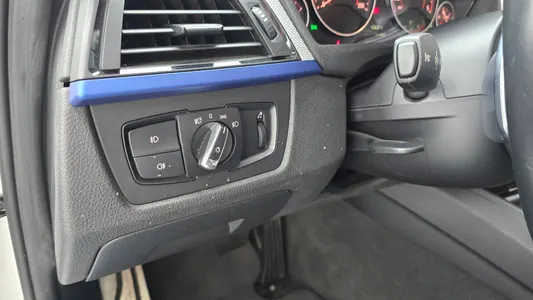 BMW 3 Series (F30) 320d M 2015 14