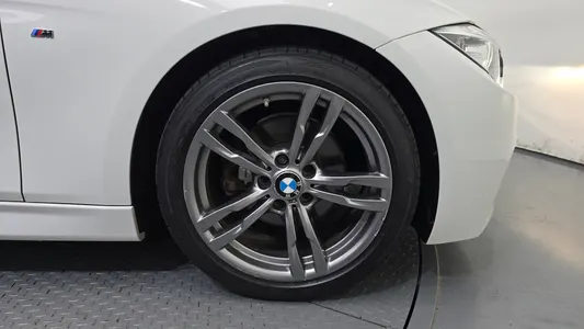 BMW 3 Series (F30) 320d M 2015 21