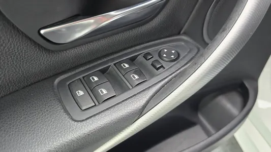 BMW 3 Series (F30) 320d M 2015 27