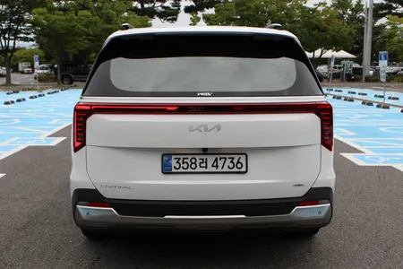 Kia 4 HEV 7 2025 5