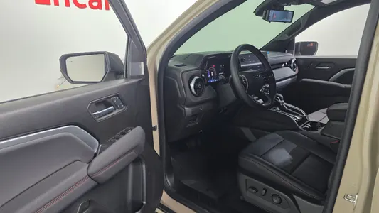 Chevrolet 콜로라도 2.7 ZL1 4WD 2024 10