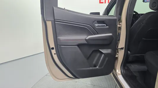 Chevrolet 콜로라도 2.7 ZL1 4WD 2024 25