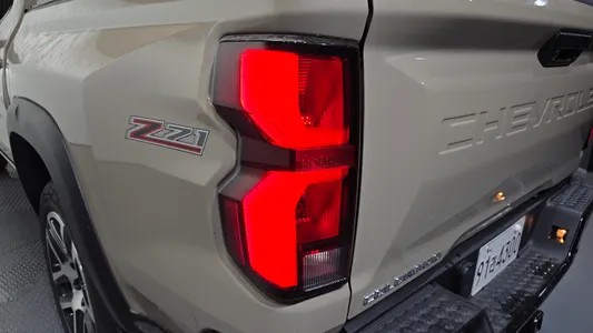 Chevrolet 콜로라도 2.7 ZL1 4WD 2024 23