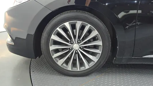 Hyundai Grandeur HG HG240 2013 5
