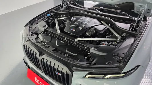BMW X7 (G07) M60i xDrive M 6 2024 6