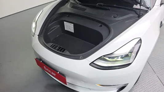 Tesla 3 AWD 2022 6