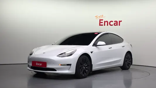 Tesla 3 AWD 2022