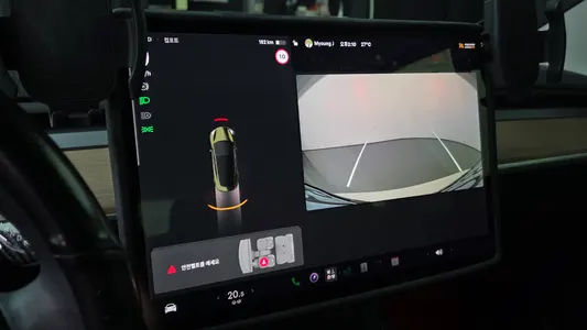 Tesla 3 AWD 2022 16