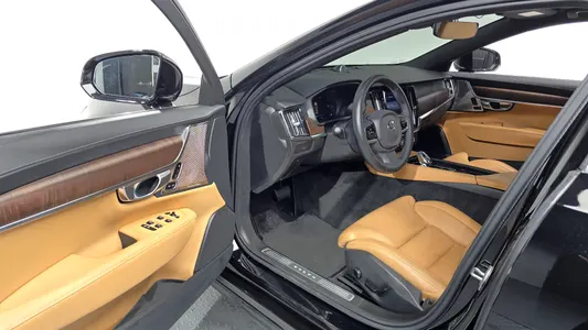 Volvo S90 B5 2023 10