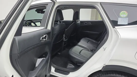Kia 5 2.0 2WD 2022 27