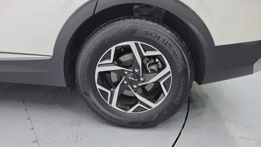 Kia 5 2.0 2WD 2022 28