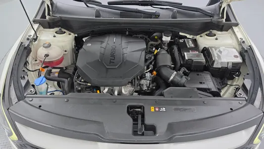 Kia 5 2.0 2WD 2022 30