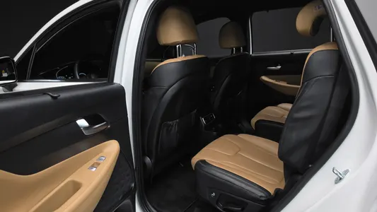 Hyundai 싼타페 HEV 1.6 2WD 2023 26