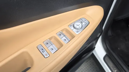 Hyundai 싼타페 HEV 1.6 2WD 2023 28