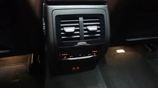 BMW X4 (G02) xDrive20i M 2025 37