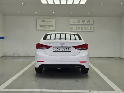 Hyundai 아반떼 1.6 GDi 2013 4