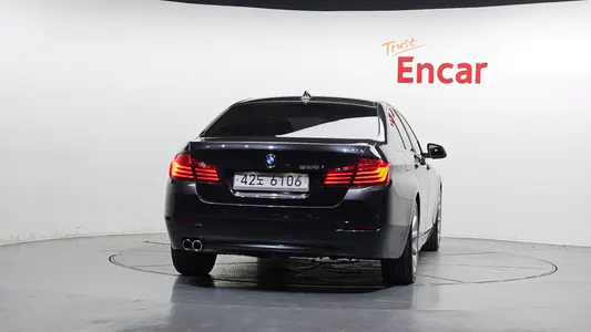 BMW 5 Series (F10) 528i 2014 4
