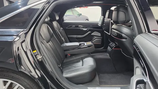Audi A8 (D5) 55 TFSI LWB 2020 11