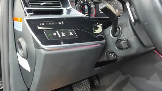 Audi A8 (D5) 55 TFSI LWB 2020 33