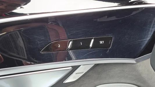 Audi A8 (D5) 55 TFSI LWB 2020 36
