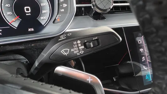 Audi A8 (D5) 55 TFSI LWB 2020 28