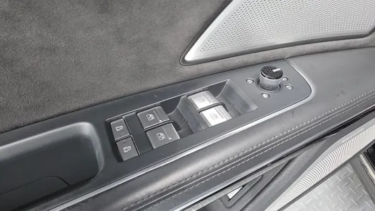 Audi A8 (D5) 55 TFSI LWB 2020 37