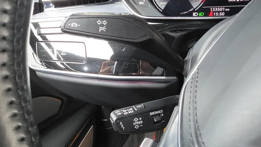 Audi A8 (D5) 55 TFSI LWB 2020 38