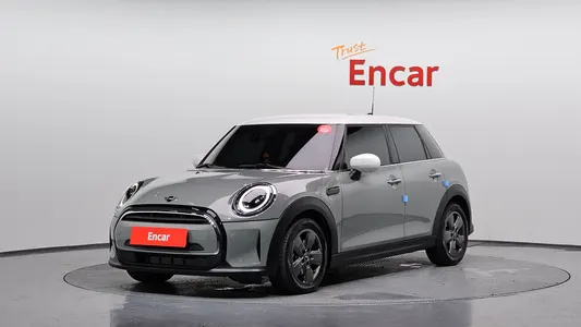 MINI 5 2022