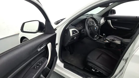 BMW 1 Series (F20) 118d 5 2016 10