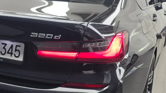 BMW 3 Series (G20) 320d M 2022 23