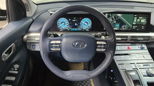 Hyundai 넥쏘 2023 12