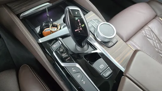 BMW 6 Series GT (G32) 630i xDrive 2019 9