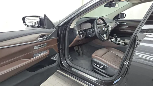 BMW 6 Series GT (G32) 630i xDrive 2019 10
