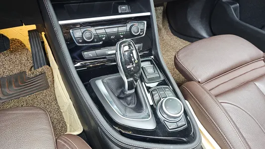 BMW 2 Series Tourer (F45) 2021 9