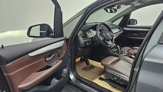 BMW 2 Series Tourer (F45) 2021 10