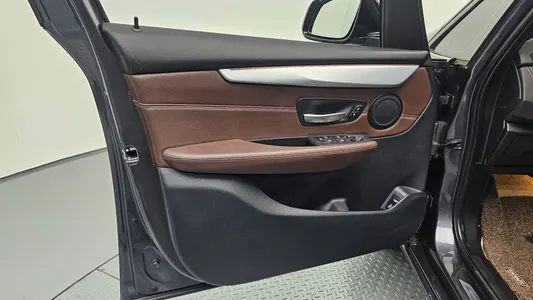 BMW 2 Series Tourer (F45) 2021 24