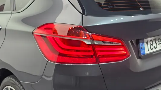 BMW 2 Series Tourer (F45) 2021 23