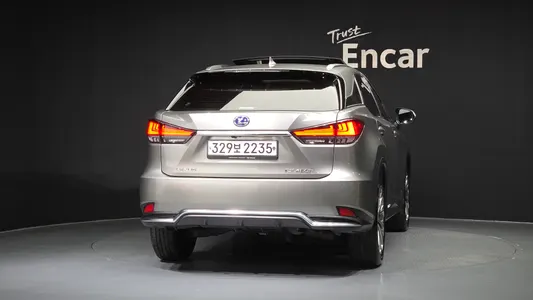 Lexus RX450h 4 2021 4