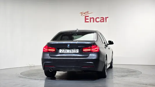 BMW 3 Series (F30) 320i M 2018 4