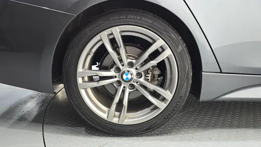 BMW 3 Series (F30) 320i M 2018 5