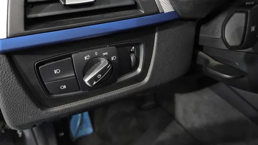 BMW 3 Series (F30) 320i M 2018 28