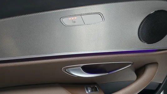 Mercedes-Benz E-Class W213 E300 2018 32
