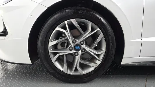 Hyundai (DN8) 2.0 2019 5