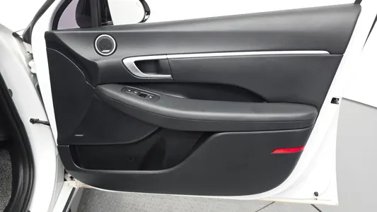 Hyundai (DN8) 2.0 2019 24