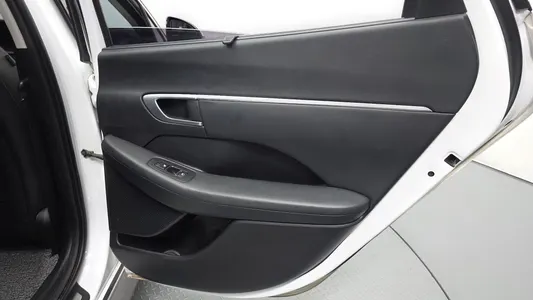 Hyundai (DN8) 2.0 2019 25