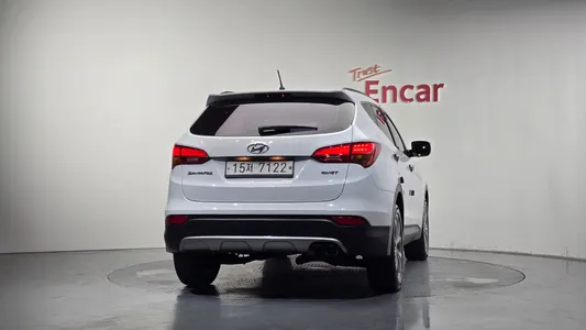 Hyundai DM (e-VGT) 2.0 2WD 2013 4